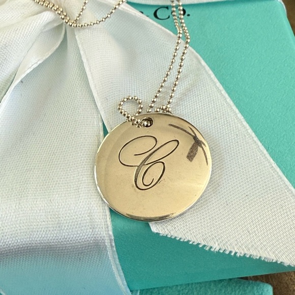 Tiffany large initial C letter pendant necklace - Picture 2 of 4